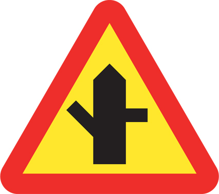 A29-7 Varning för vägkorsning där trafikanter på anslutande väg har väjningsplikt eller stopplikt - A29-7